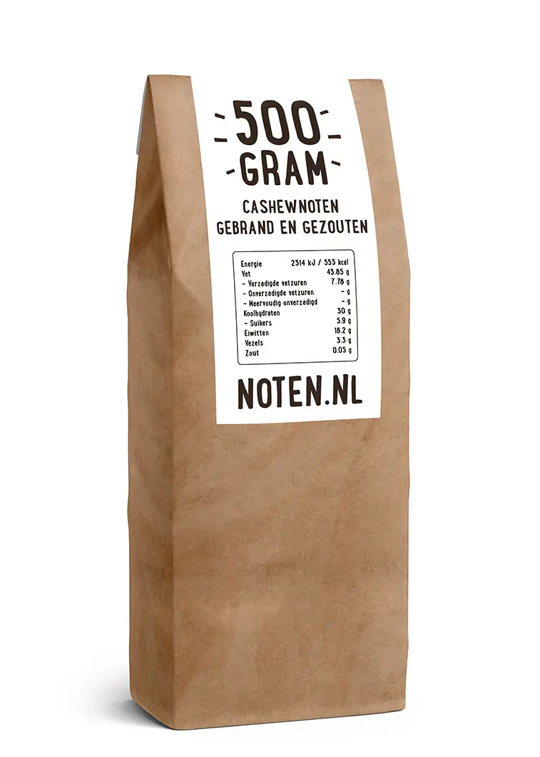 Een zakje met 500 gram gebrande en gezouten cashewnoten van Noten.nl