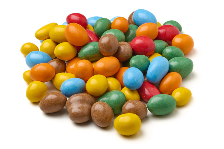 Chocolade pinda's gekleurd